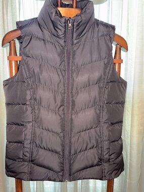 Lands' End Black Quilted Puffer Vest Small